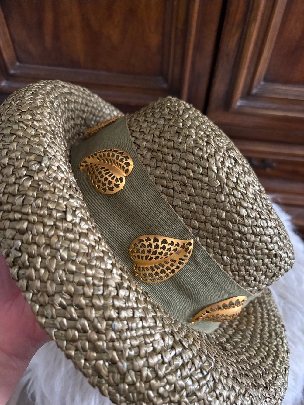 Vintage Eric Javits Green straw hat with gold leaf detail - Picture 14 of 16